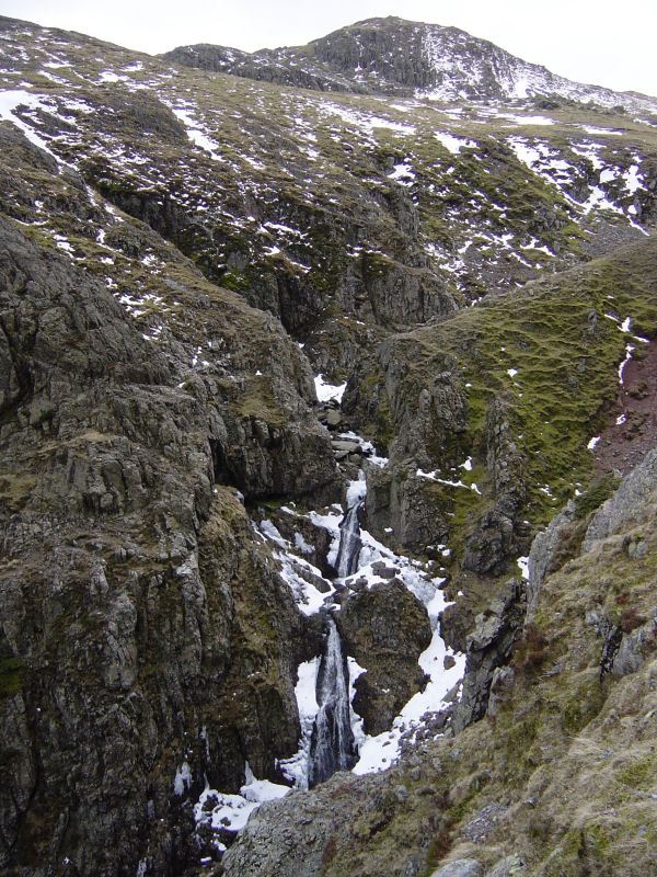The Langdale Pikes  - 10.03.05 076