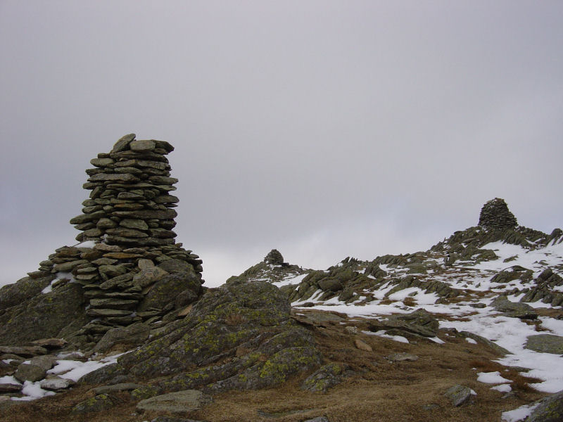 The three summit cairns on Ill Bell